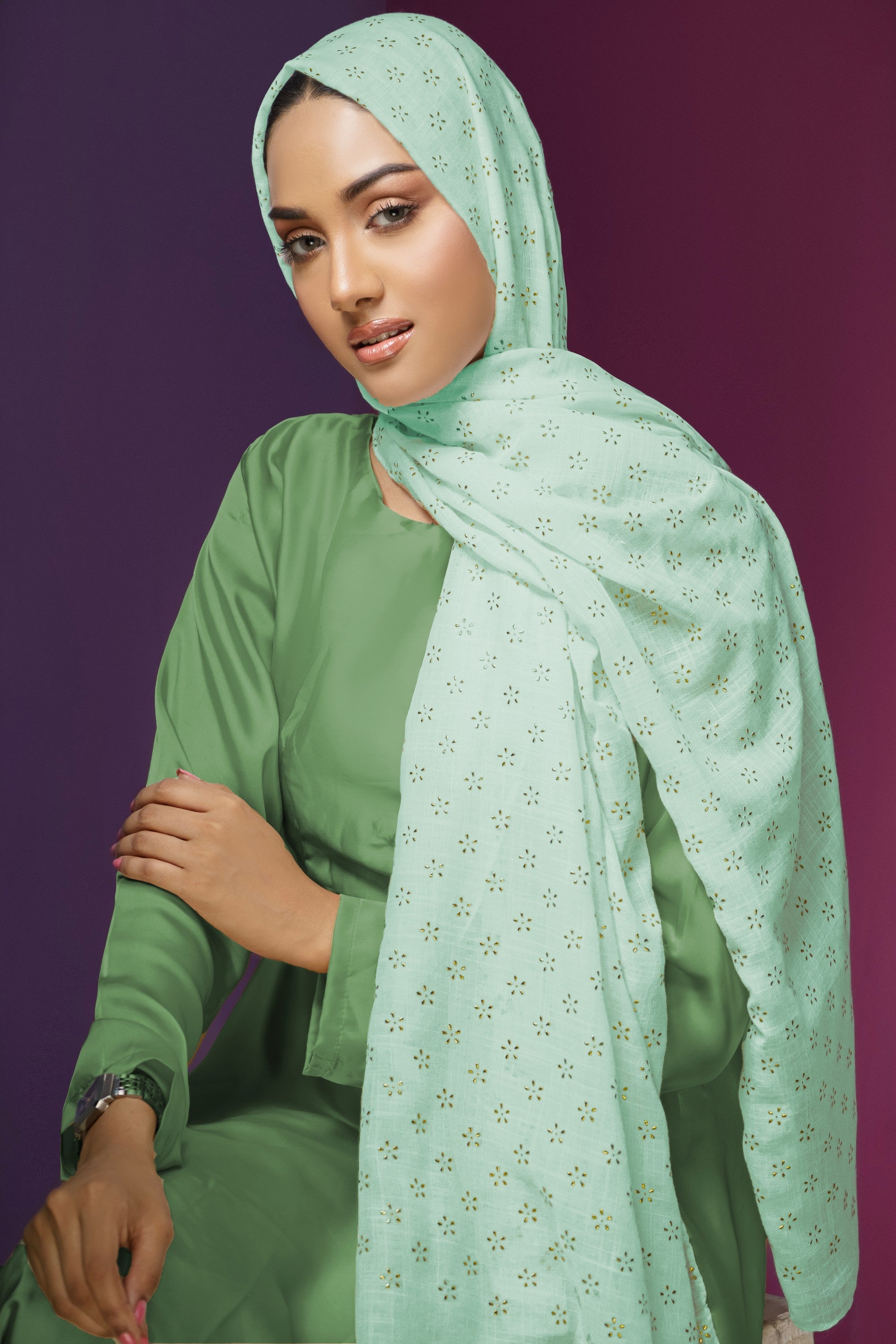 Gold Star Lawn - Aqua