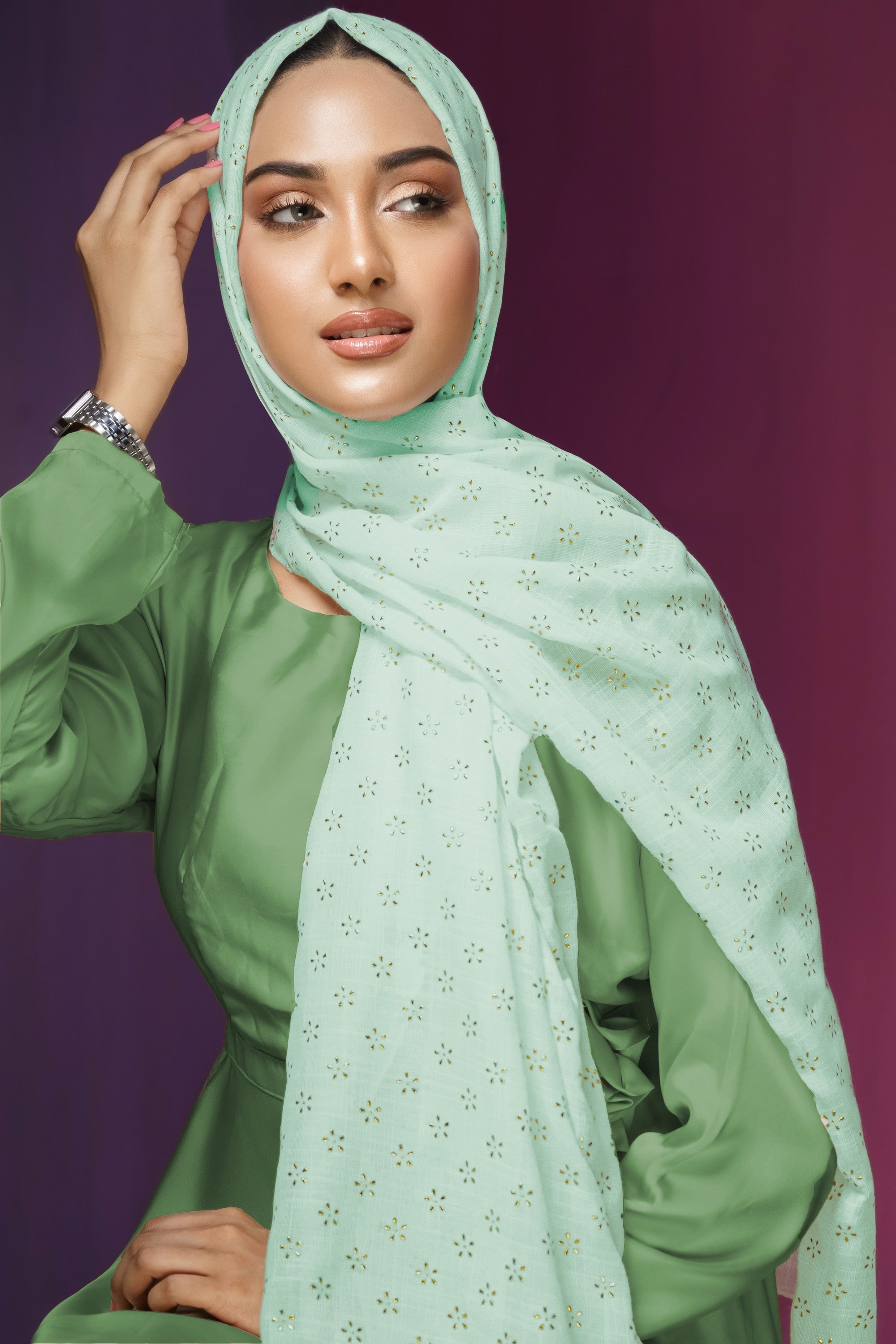 Gold Star Lawn - Aqua