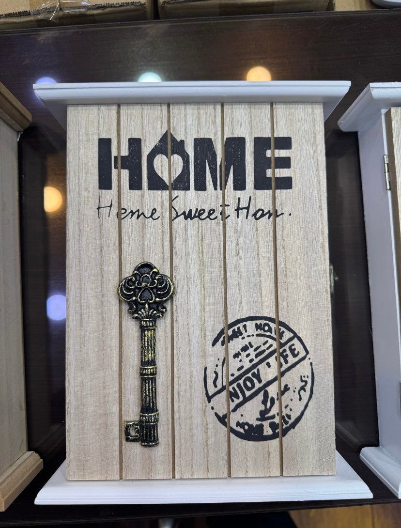 Vintage Wooden Wall Mounted Key Box, Wall Ornament Key Cabinet, Wall Mounted 6 Hook Key Holder