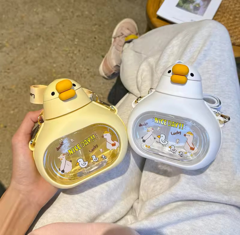 650ML Kawaii Kids Water Bottle, Large Capacity Plastic Straw Drinking Cup, Kids Water Bottle