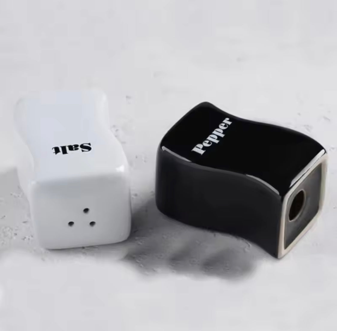 Iron Frame Ceramic Salt And Pepper Shaker, Tabletop Spice Jar Container, Condiment Grinding Tool Kitchen Gadget, Adjustable Salt And Pepper Shaker, Durable Spice Grinder