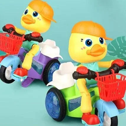 Duck Tricycle Toy, Battery Operated Music Stunt Tricycle, Cartoon Duck Riding Bike, 360 Degree Rotate Lighting Toys for Kids, Kids Lighting Scooter Toy