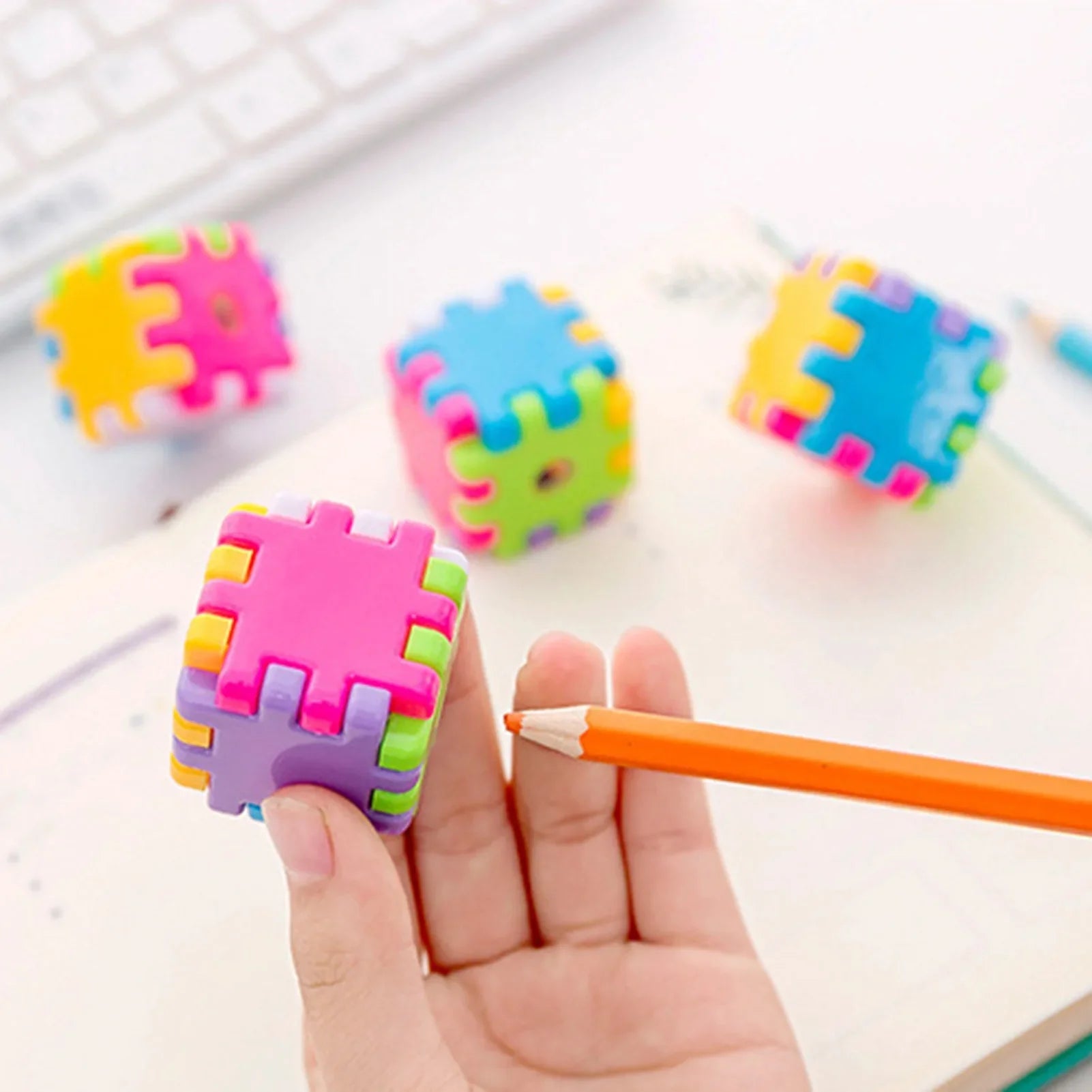 Cube Pencil Sharpener, Creative Lovely Puzzle Shape Pencil Roller, Pencil Cutting Machine, Single Holes Pencil Sharpener