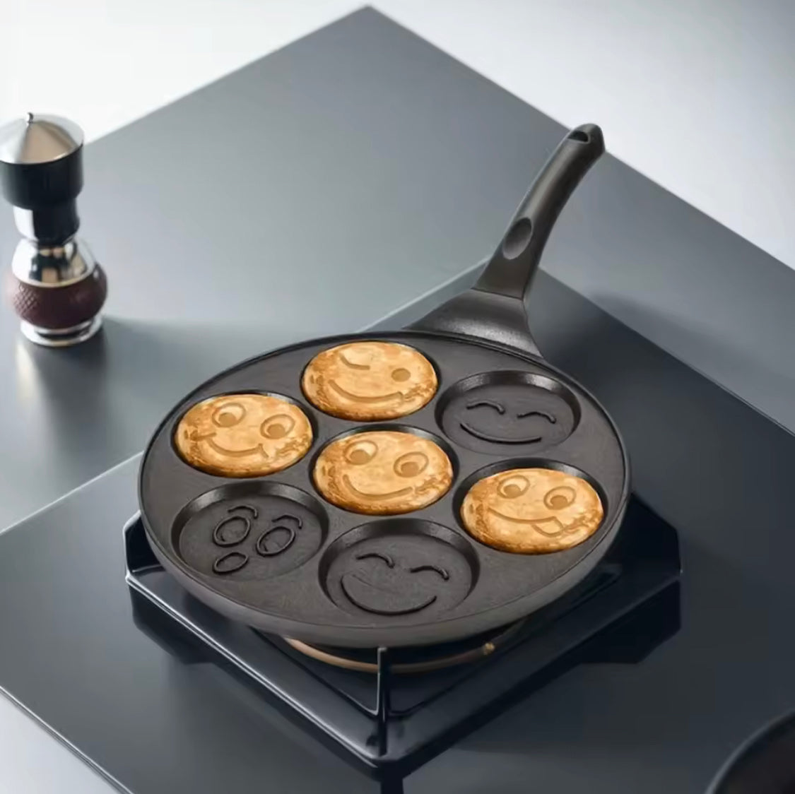 Smiley Face Mini Pancake Pan, Non Stick Griddle Pancake Maker, 7 Grid Omelette Frying Pan