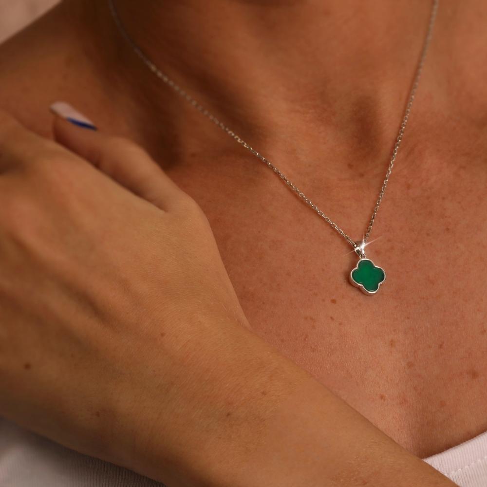 Real Agate 4 Leaf Clover Necklace