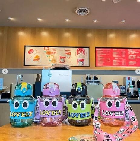 Lovely Kids Water Thermos, Kids School Bottle, 500ml Cartoon Water Container With Strap,  Cute Water Bottle Drinking With Straw Cup, Portable Leak Proof Straw Water Bottle
