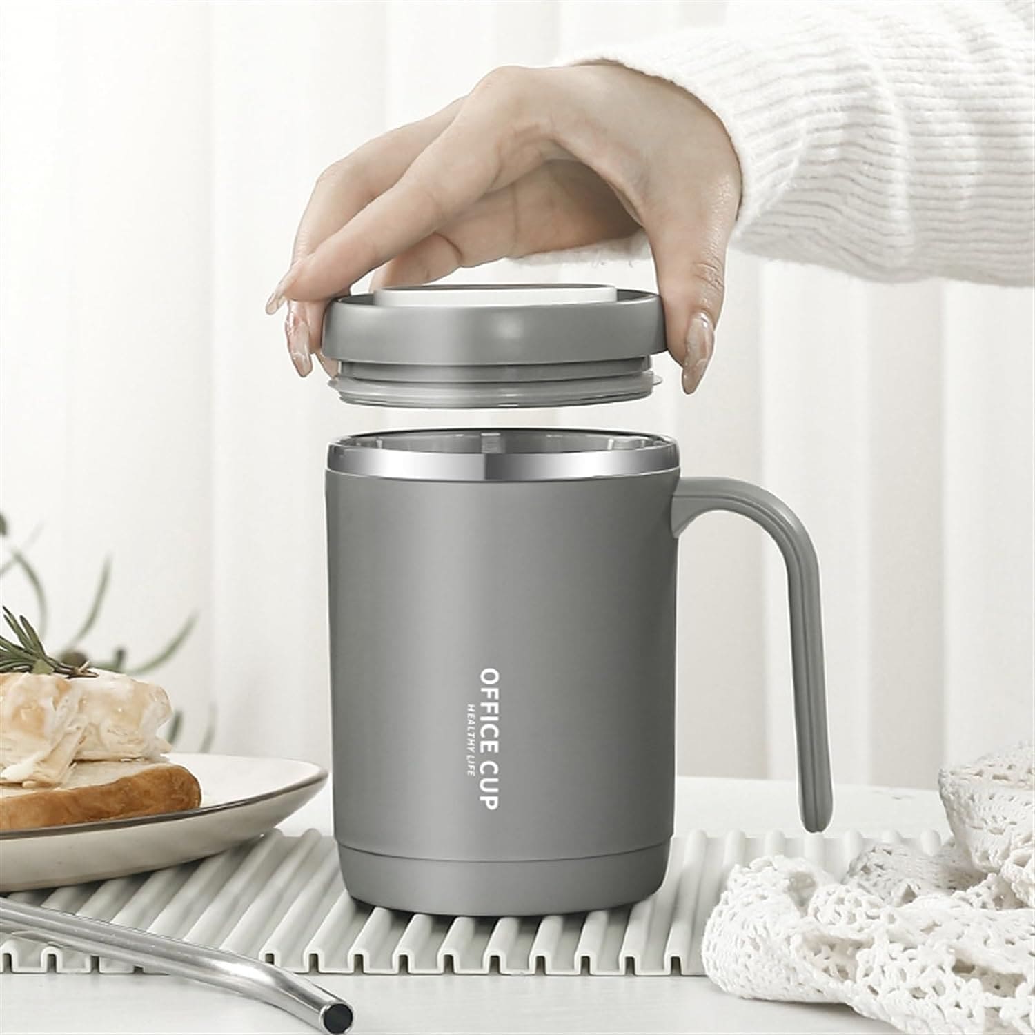 500ml Travel Carry Mug With Handle, Stainless Steel Thermos with Cup Lid, Household Office Insulated Mug, Double Anti-scald Thermal Mug, Large Capacity Beverage Cup, Home Office Coffee Mug, Coffee Milk Juice Mug with Straws &Lids Kitchen Drinkware