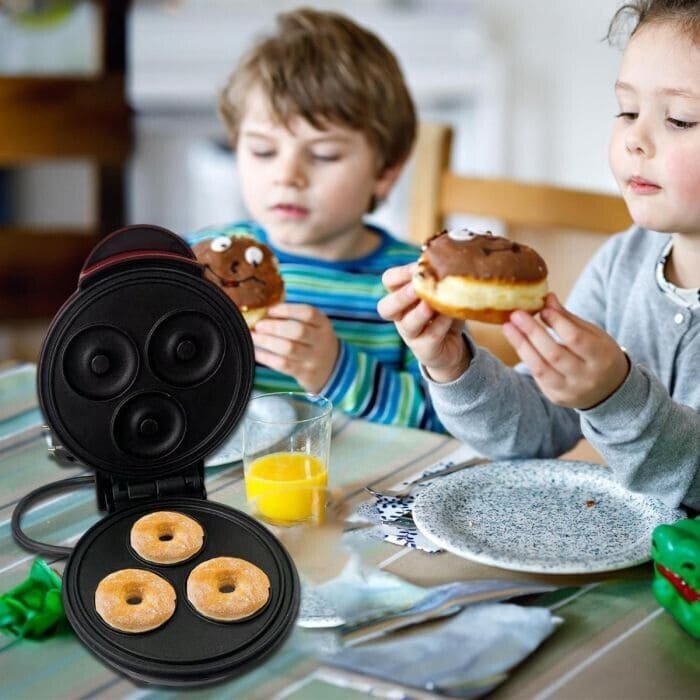 3 Hole Donut Machine, Non Stick Coated Doughnut Machine, 220V Mini Donut Makers For Children Kid, Household Electric Donut Maker, Electric Frying Pan Biscuit Hot Cake Maker