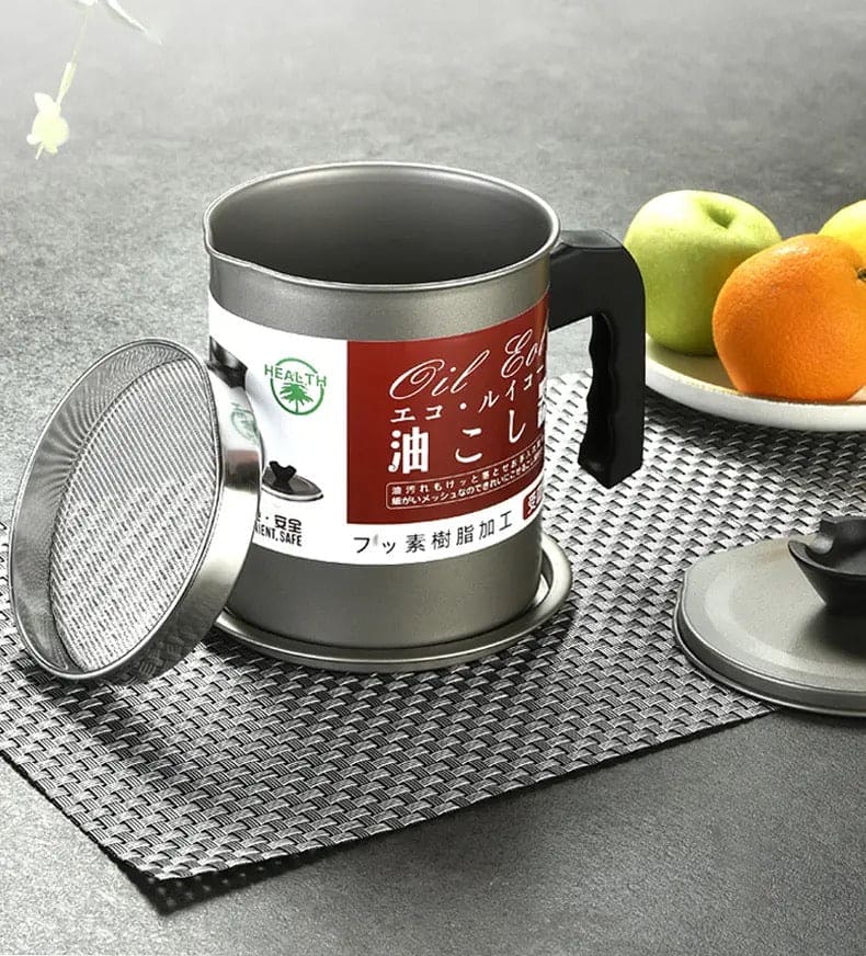 Stainless Steel Oil Filter Pot,  Kitchen Oil Separator And Storage Can With Fine Mesh Strainer, Oil Trap with Lid, Strainers Pot Oil Bottle, Filter Oils Separator Lard Tank,  Kitchen Cooking Tools