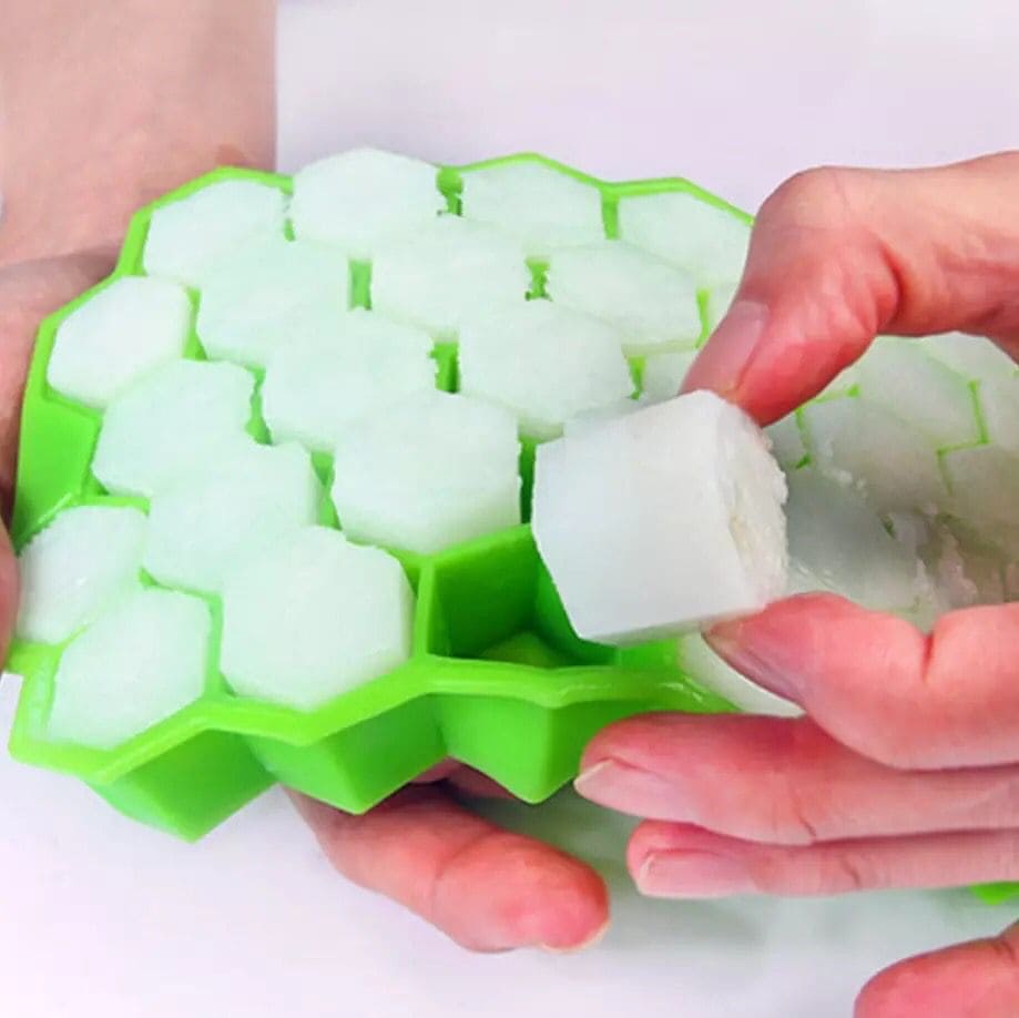 Silicone 37 Cells Hexagonal Honeycomb Shaped Ice Tray, Easy Release Mini Ice Cube Tray With Lid