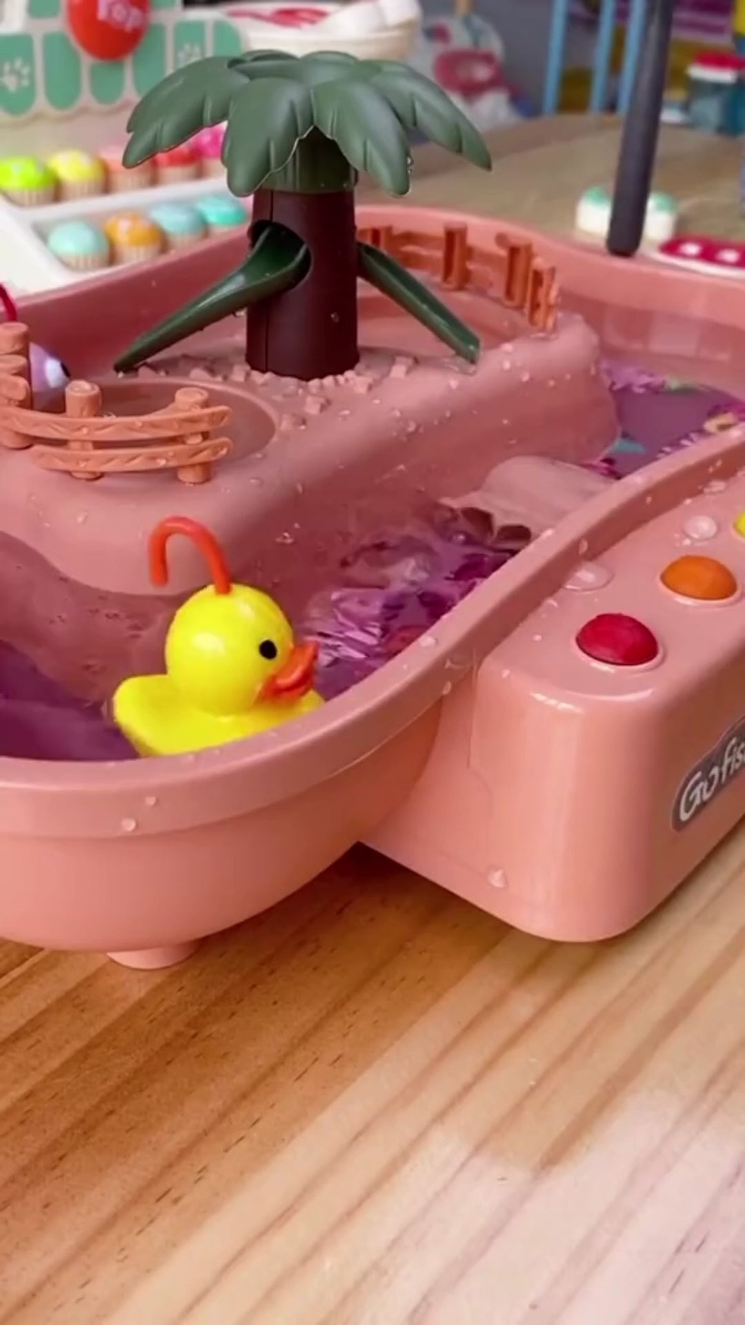 Fish Catching Game Fishing Game With Water Circulation Pool With Water Fountain Function toy.