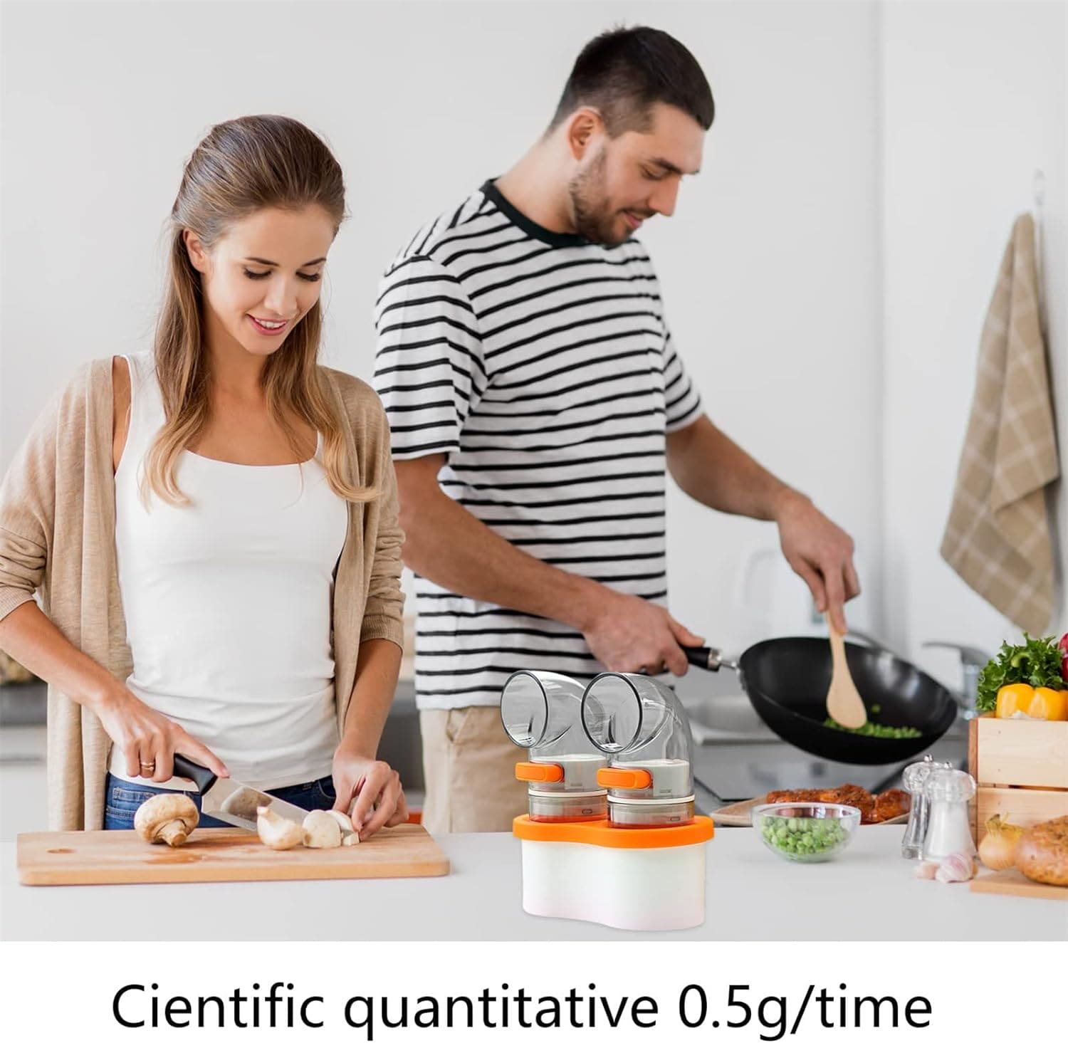 Metering Salt Dispenser With Stand, 0.5gm Push Type Salt Shaker, Quantitative Salt Control Bottle, Measurement Markings Herb & Spice Container, Clear Glass Condiment Bottle for Kitchen, Multipurpose Condiment Container