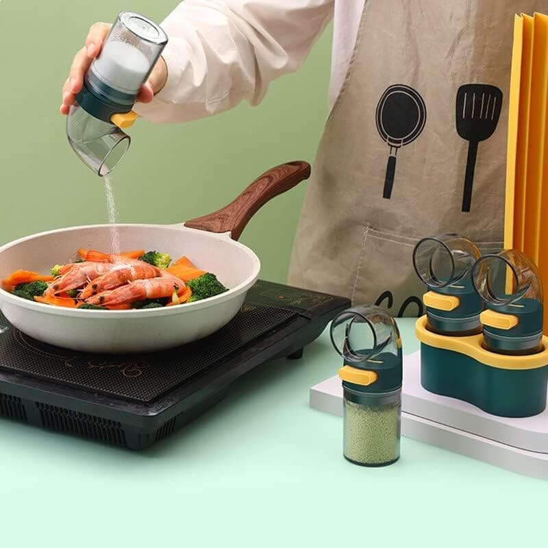 Metering Salt Dispenser With Stand, 0.5gm Push Type Salt Shaker, Quantitative Salt Control Bottle, Measurement Markings Herb & Spice Container, Clear Glass Condiment Bottle for Kitchen, Multipurpose Condiment Container